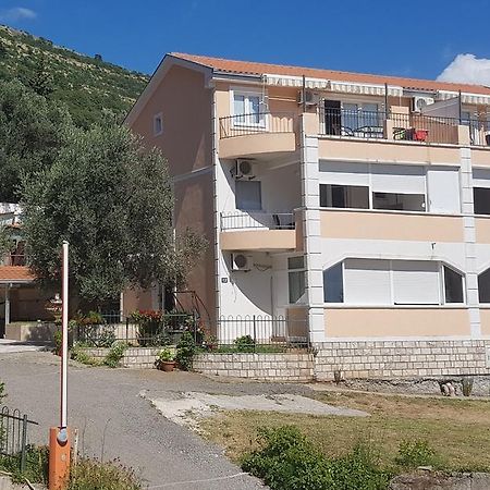 Apartmani Irena Petrovazzo Esterno foto