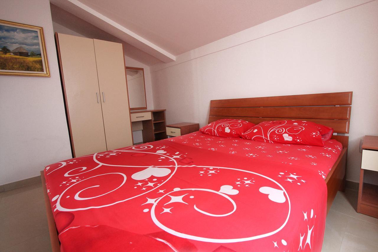 Apartmani Irena Petrovazzo Esterno foto