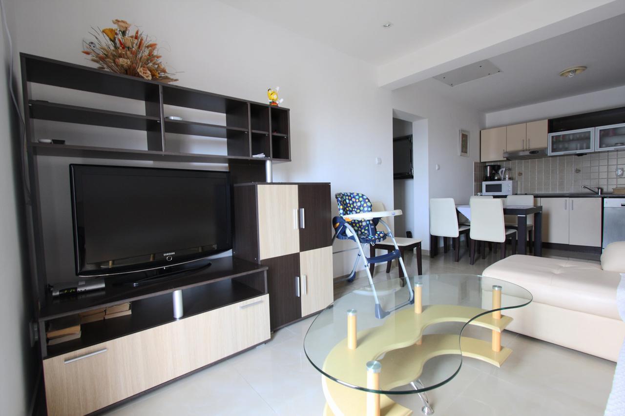 Apartmani Irena Petrovazzo Esterno foto
