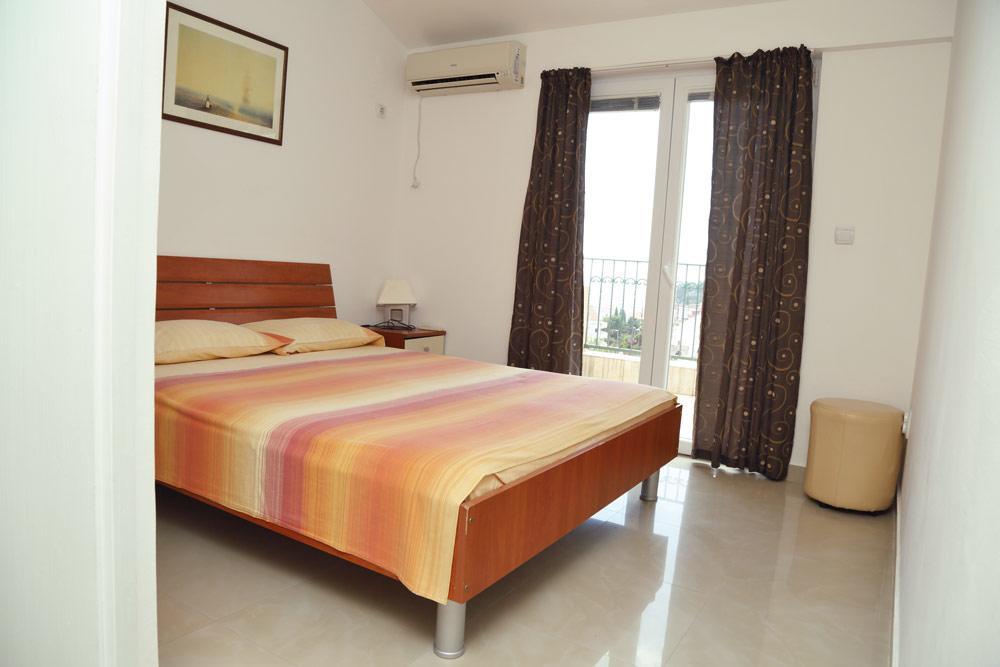 Apartmani Irena Petrovazzo Esterno foto